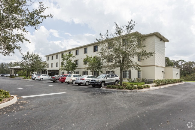 Building photo - Villa Vincente