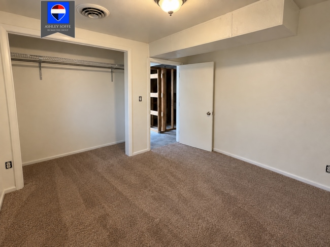 Building Photo - 1261 Derington Ave