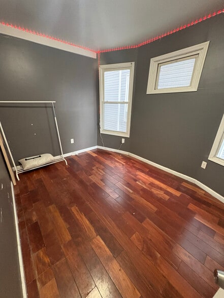 Building Photo - 42 N 19th St