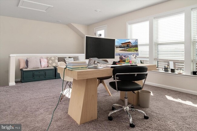 Building Photo - 3351 Pitch Pine Dr