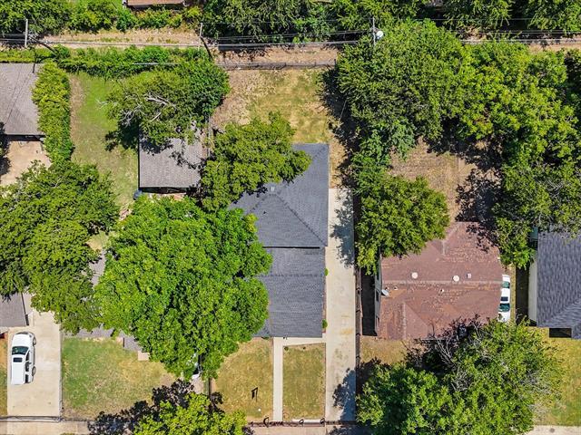 Building Photo - 2438 Lea Crest Dr