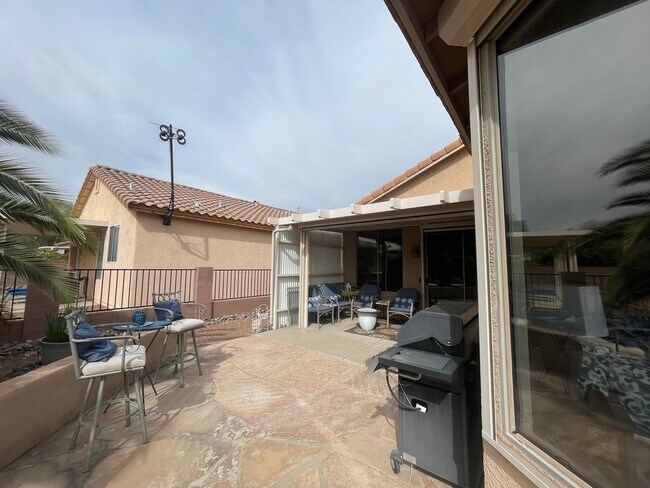 Building Photo - Gorgeous Rental! Move In Special! 1/2 Off ...