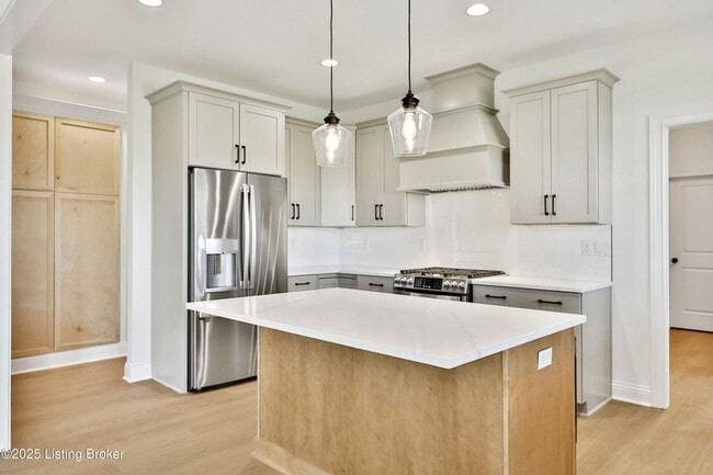 Building Photo - Amazing New Country Home For Rent