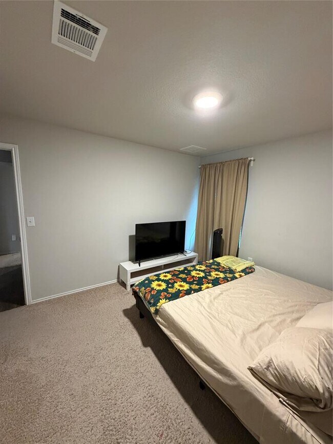 Building Photo - 5708 Berriweather Dr