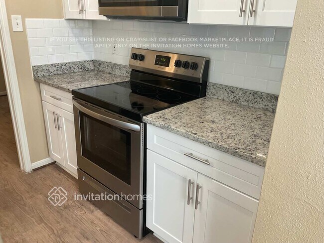 Building Photo - 16711 Shrub Oak Dr