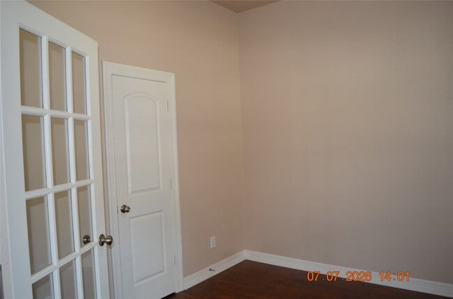 Building Photo - 9638 Castlerock Tr