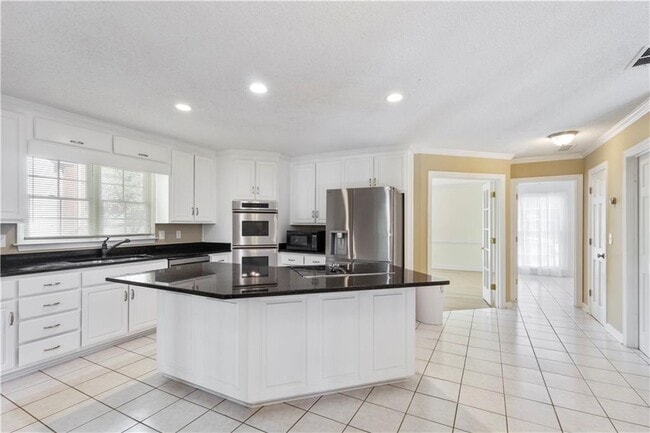Building Photo - 4565 Ashmore Cir