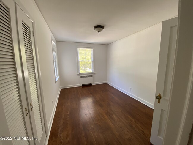 Building Photo - 1271 Belmont Terrace