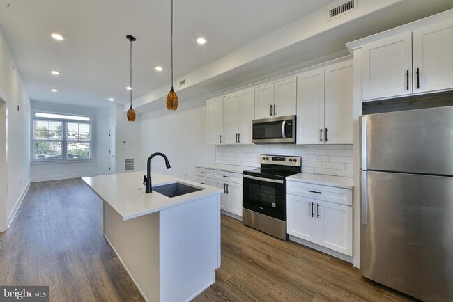 Building Photo - 3680 Indian Queen Ln