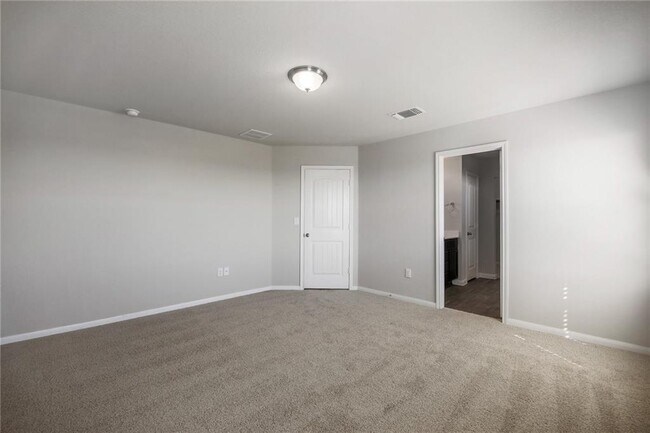 Building Photo - 13935 Belzer Dr