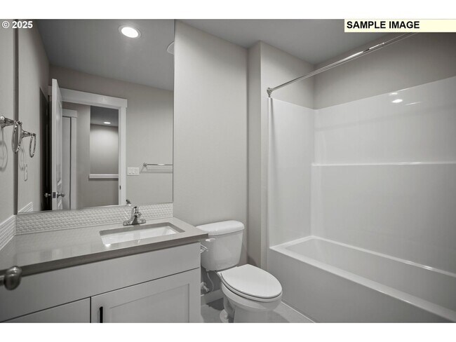 Building Photo - 18426 NE 46th Pl