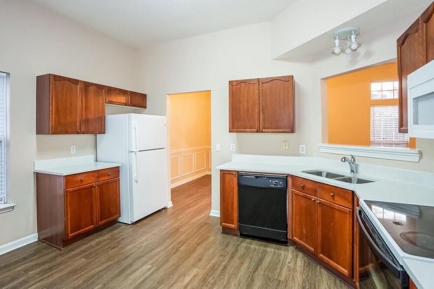 Building Photo - 3744 Sedgewick St SW