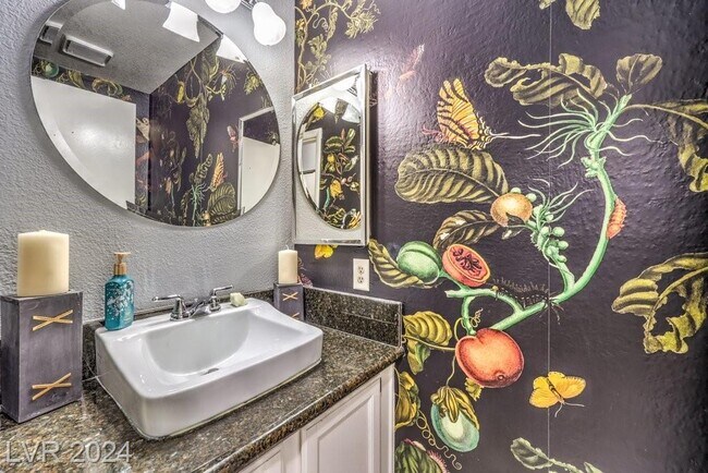 Building Photo - 5321 Tamanar Dr