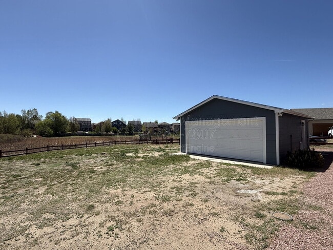 Building Photo - 6510 Oakwood Blvd