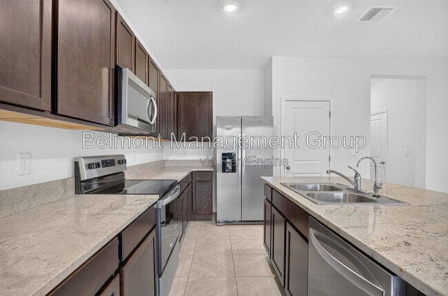 Building Photo - 33028 Tulip Petal Ln