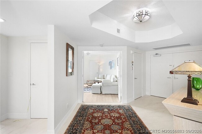 Building Photo - 8600 S Ocean Dr