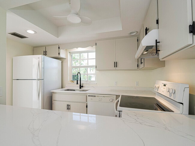 Building Photo - 4890 Bethel Creek Dr