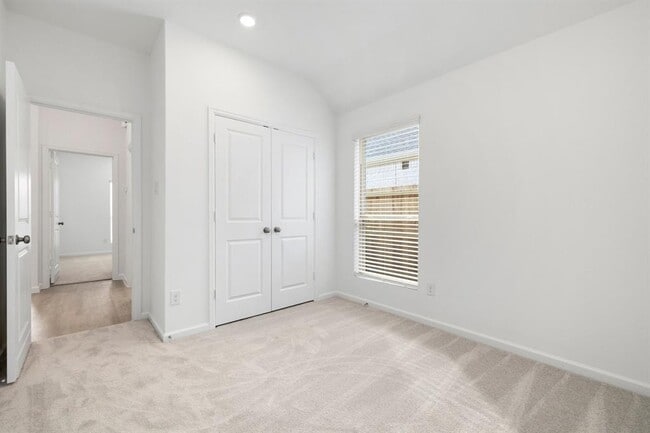 Building Photo - 30342 Centipede Grv Ln