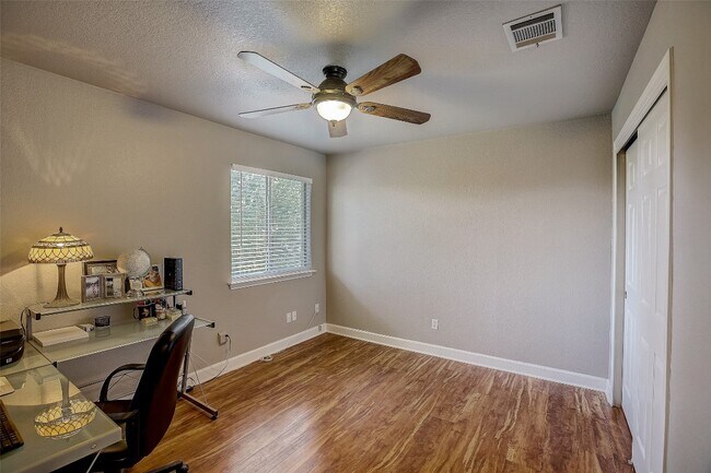 Building Photo - 7449 Peabody Dr