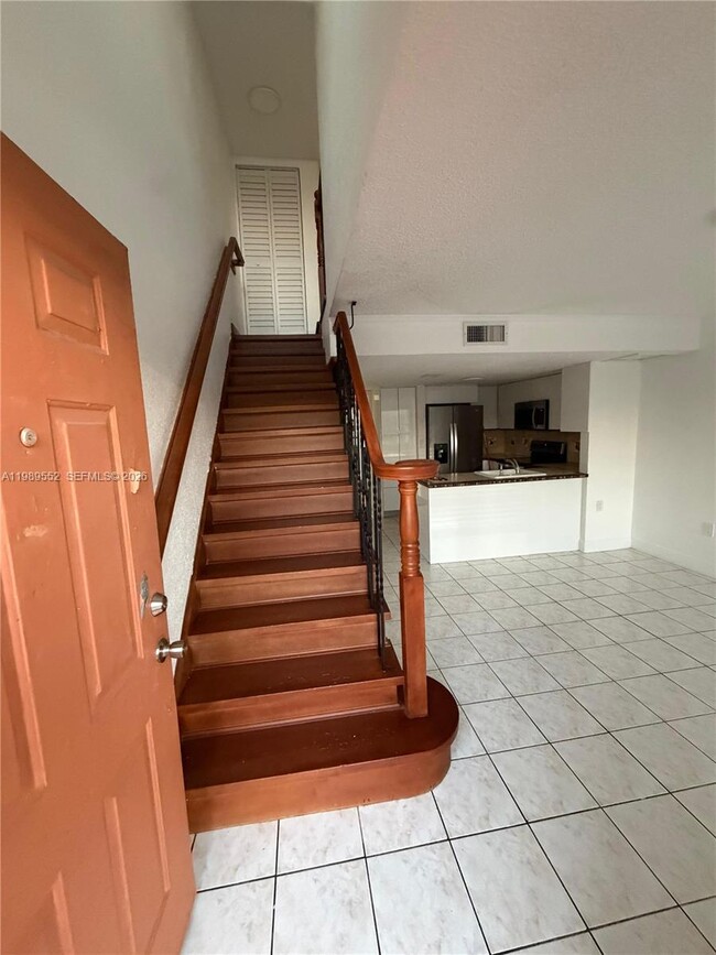 Building Photo - 1362 NW 24th Ave