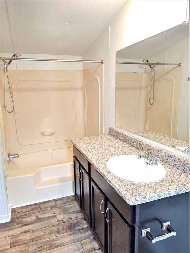 Building Photo - 6 Elcona St