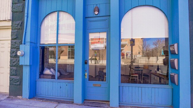 Building Photo - 40 N Freedom Blvd