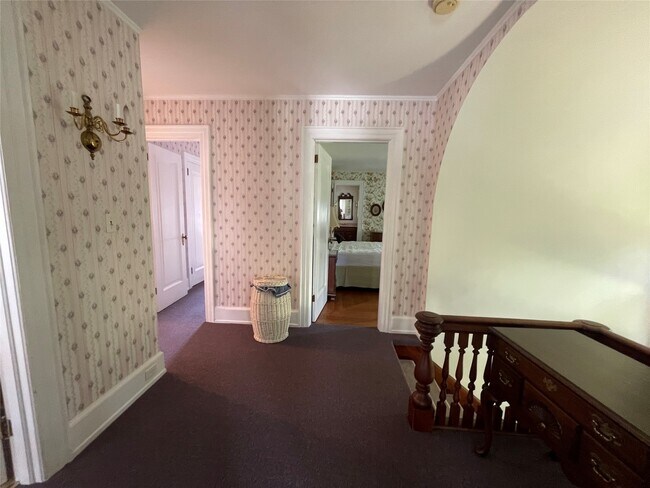 Building Photo - 68 Front St