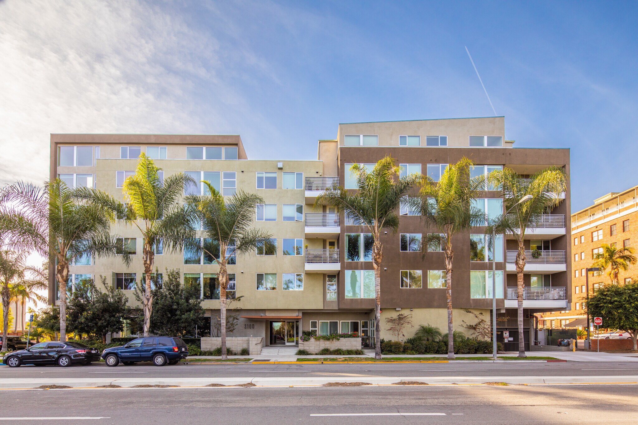 Building - 3100 6th Ave