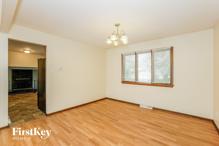 Building Photo - 5252 Arquilla Dr