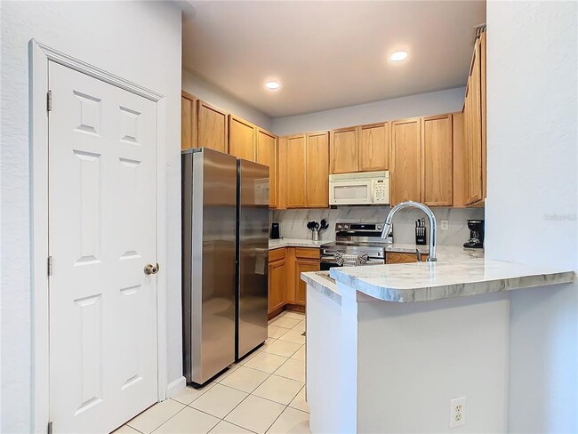 Building Photo - 2641 Old Kent Cir