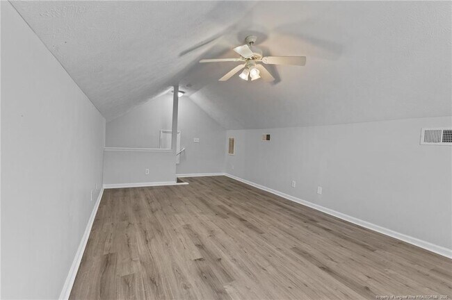 Building Photo - 7780 Buttonwood Ave