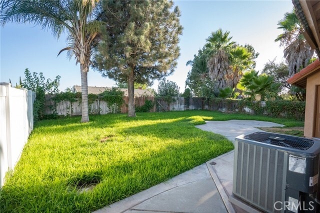 Building Photo - 15061 Fuchsia Ct