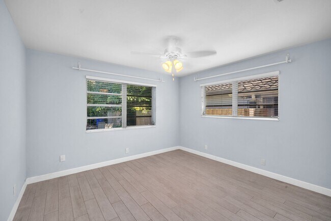 Building Photo - Beautiful home in quiet neighborhood