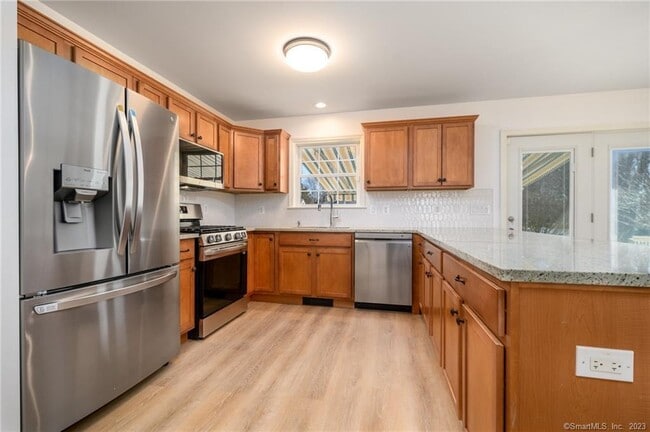 Building Photo - 217 Highlawn Rd