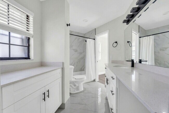 Building Photo - 20824 Boca Ridge Dr N