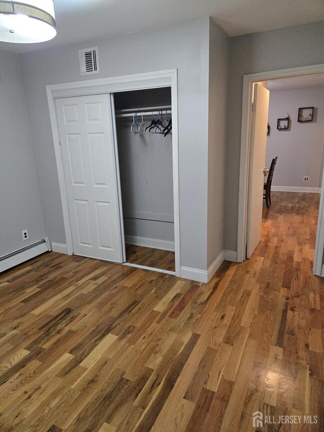 Building Photo - 1912 Montgomery St