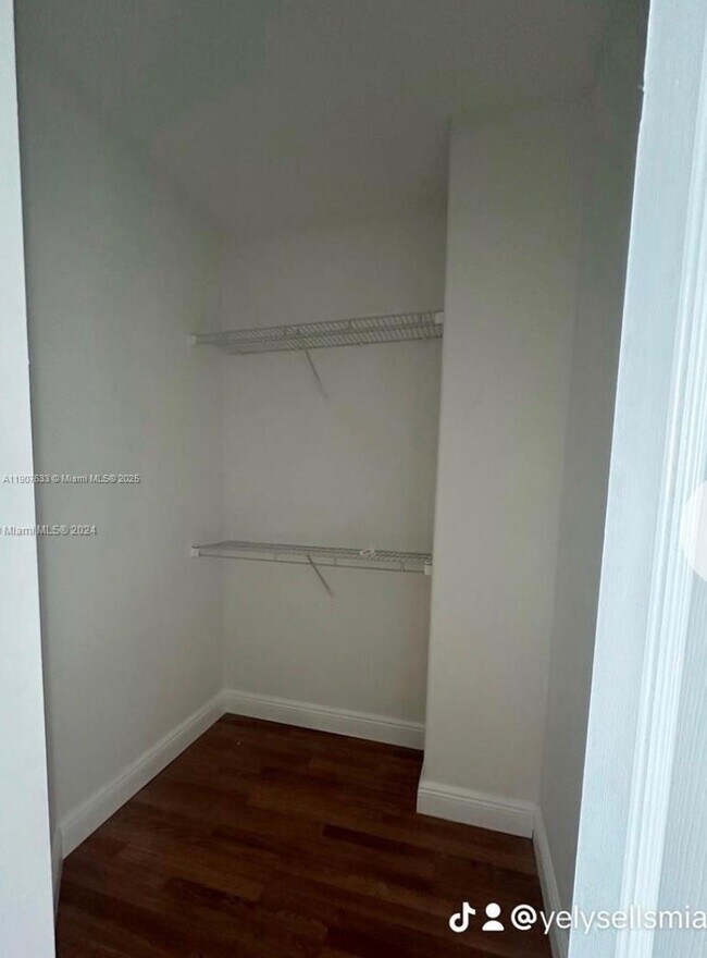 Building Photo - 16314 SW 61st Ln