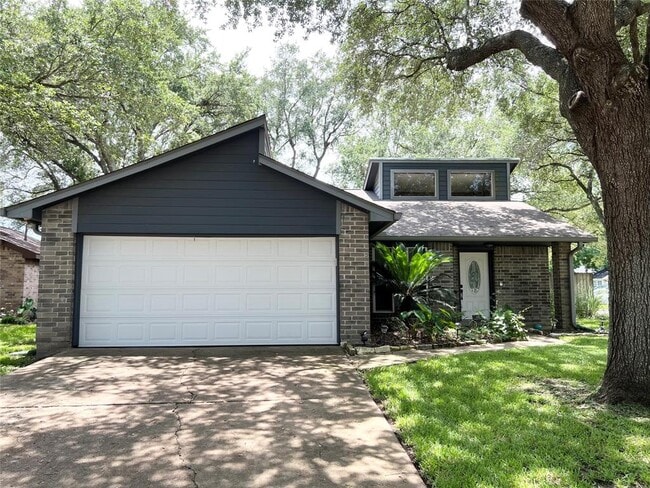 Building Photo - 3215 Keywood Ln