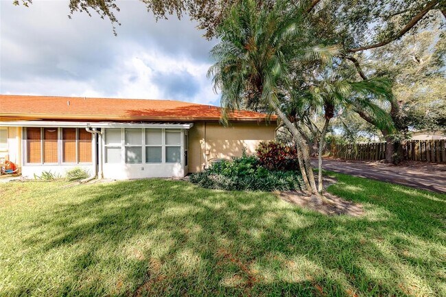 Building Photo - 2460 Northside Dr