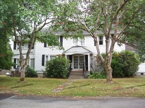 Building Photo - r191f