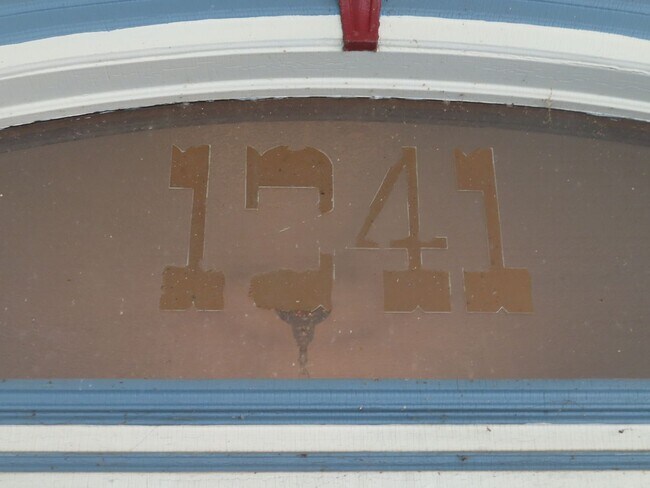 Building Photo - 1241 W Washington Blvd