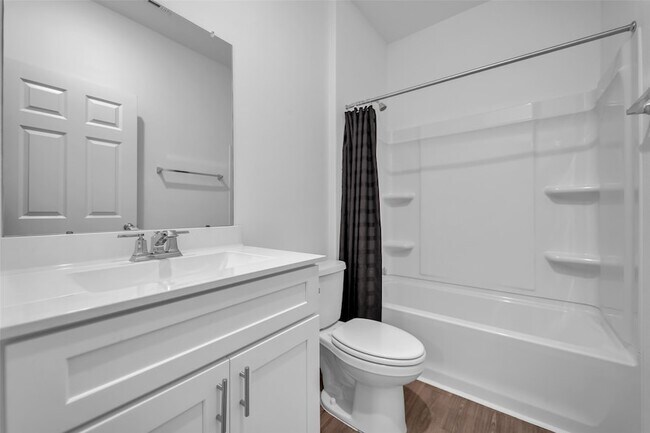 Building Photo - 7306 Madison Cmns Ln