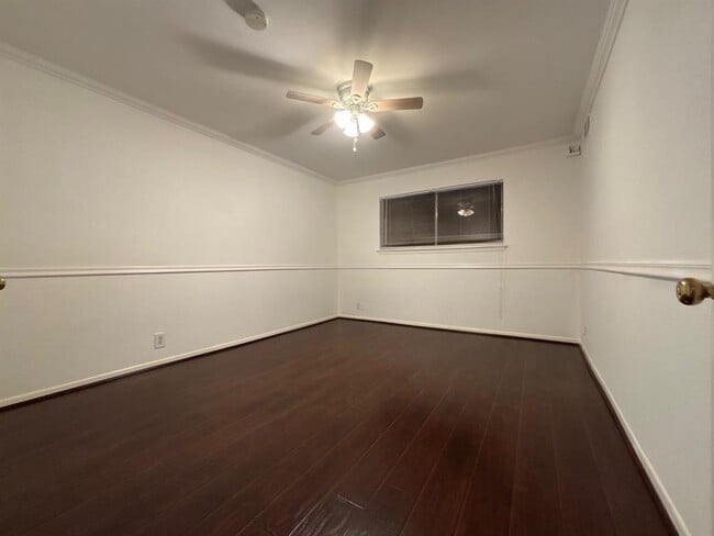 Building Photo - 919 S Ripple Creek Dr