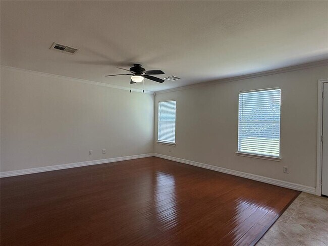 Building Photo - 307 Indian Meadow Dr