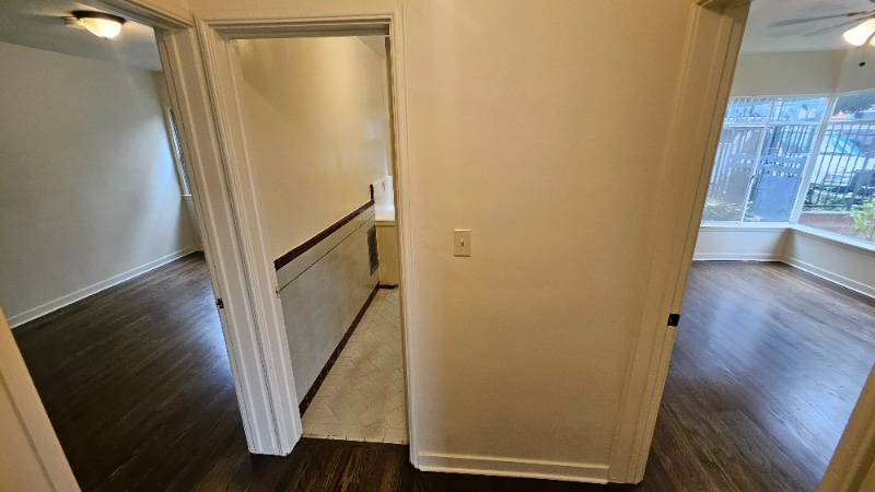 Building Photo - 1629 N Hobart Blvd