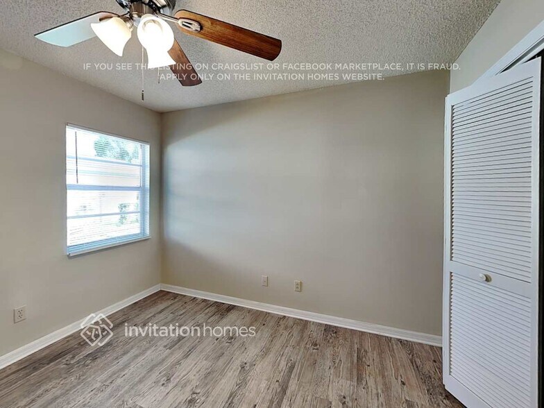 Building Photo - 4124 Ridgemoor Dr N