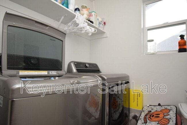 Building Photo - 2964 S 2500 W St