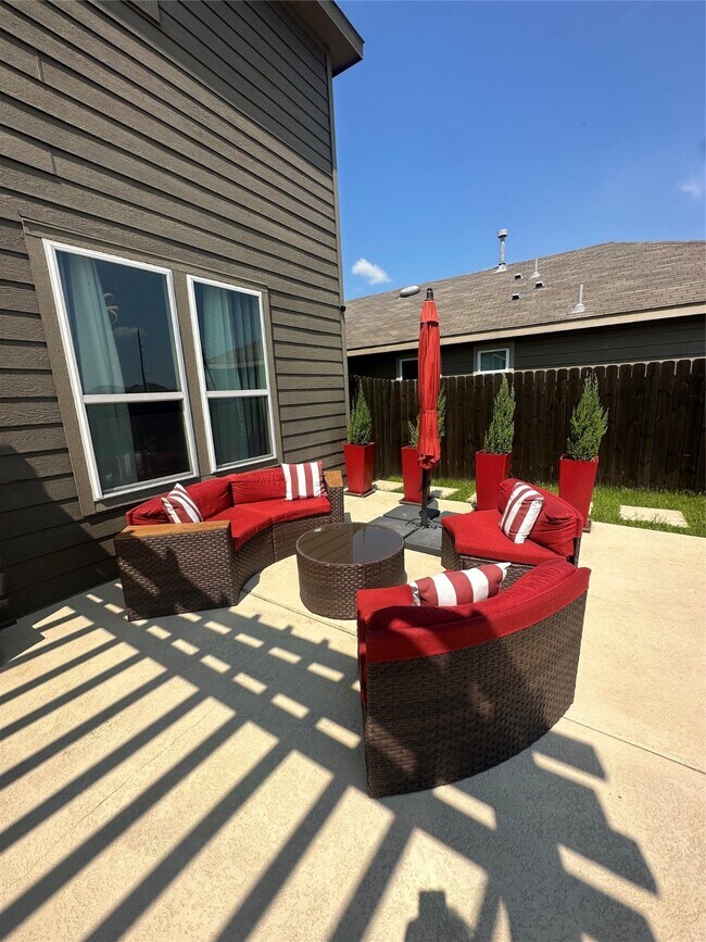 Building Photo - 5730 Pampus Prairie Rd