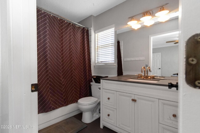 Building Photo - 1720 Wildwood Creek Ln