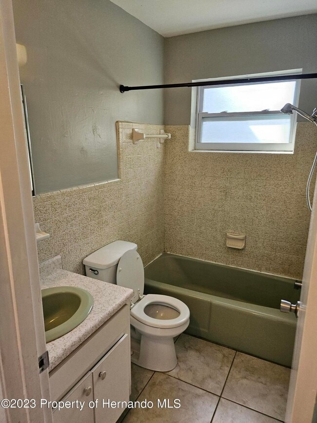 Building Photo - 4623 Cynthia Ln